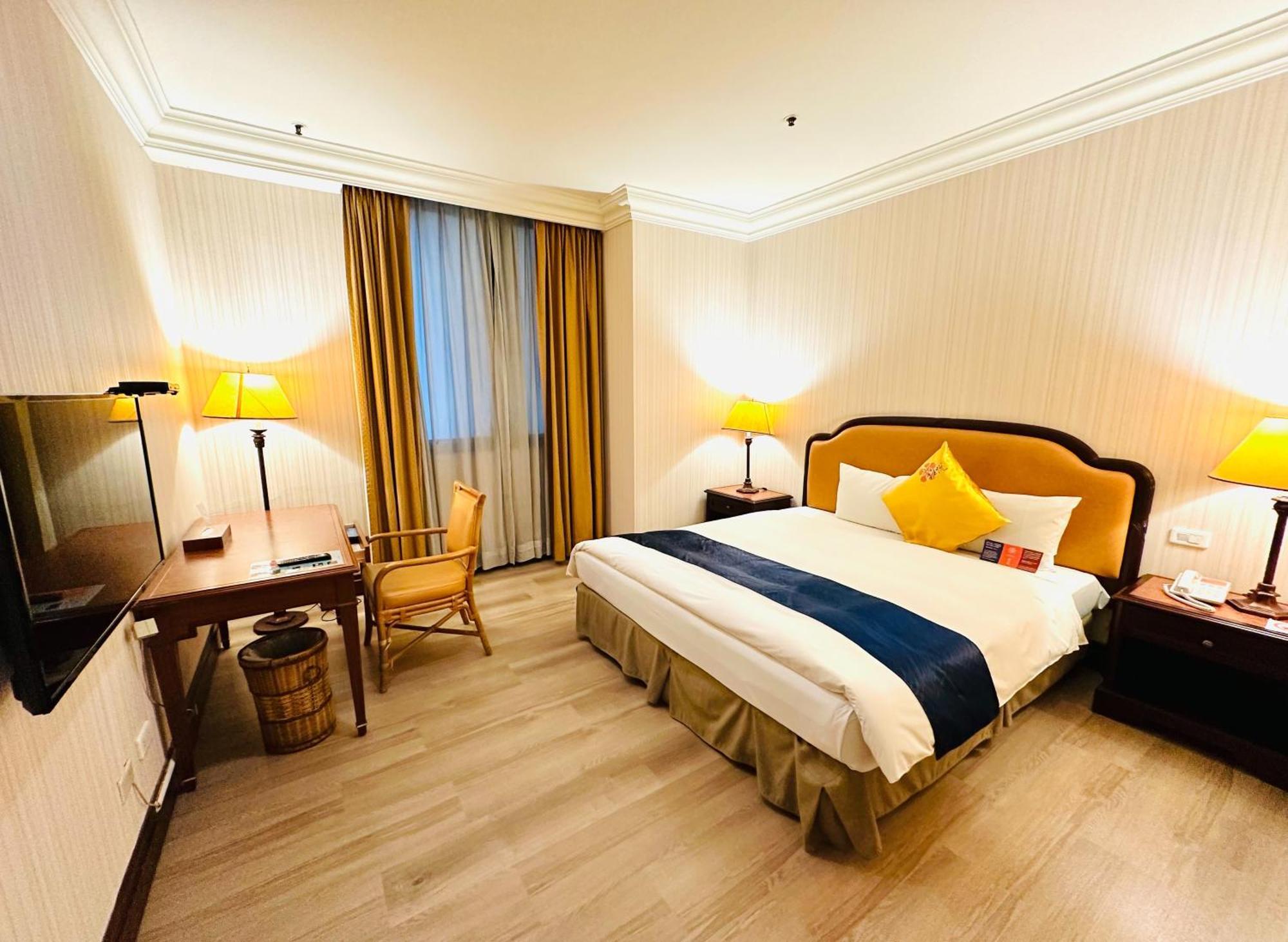 Wei-Yat Grand Hotel Tainan Bagian luar foto